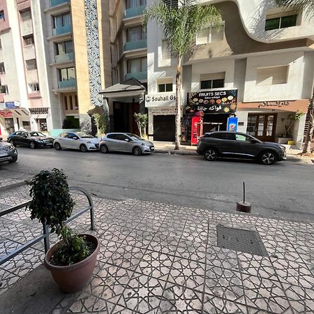 Luxury Center Town Apartment เกนิตรา ภายนอก รูปภาพ